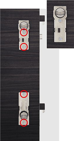 室外側グリップを室内側からねじ止めの写真3